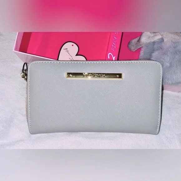 BETSEY JOHNSON SET Matching Wallet & Gloves NEW - Picture 2 of 9